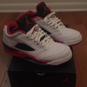 Air Jordan 5 Low (AWESOME condition 9/10)